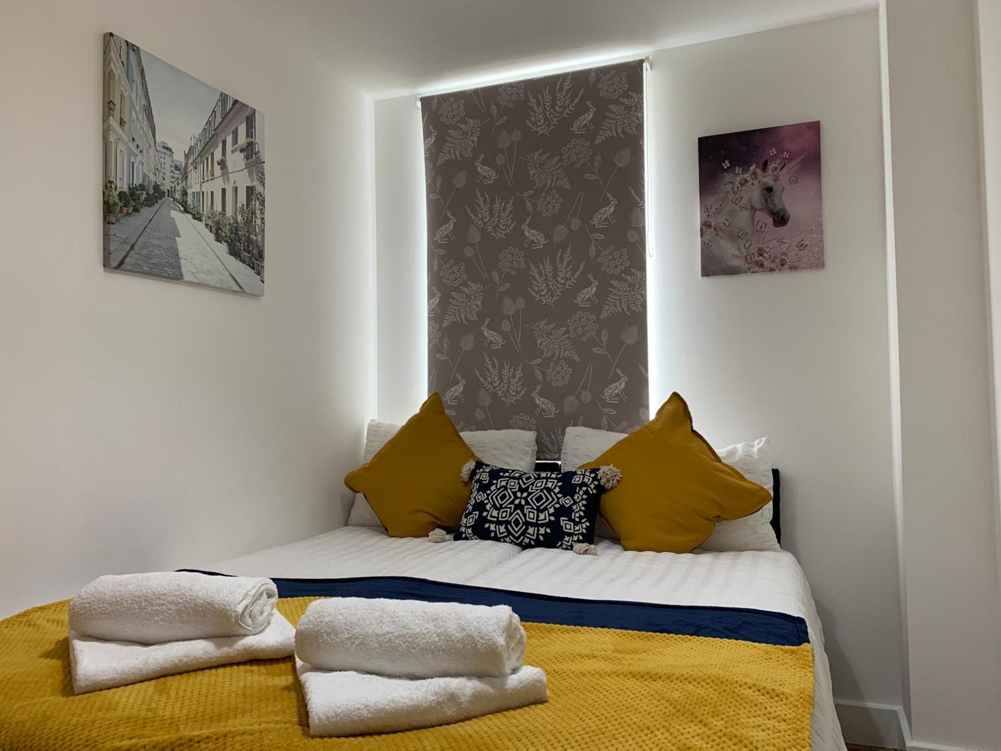 Tower Bridge London, 2 Bedrooms, Reception, Kitchen, Parking * Лондон